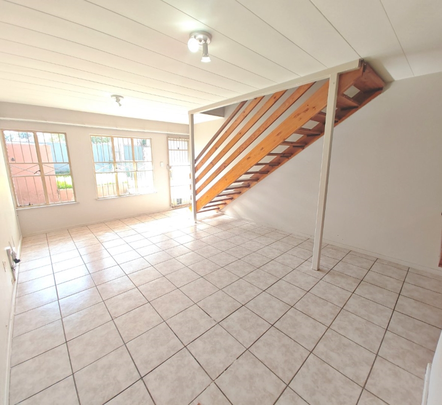 2 Bedroom Property for Sale in Navalsig Free State